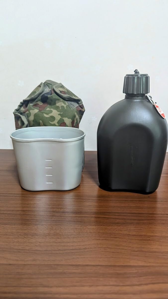 自衛隊　飯盒　水筒 Amazon.co.jp: 陸上自衛隊 水筒 実物 : ホーム＆キッチン